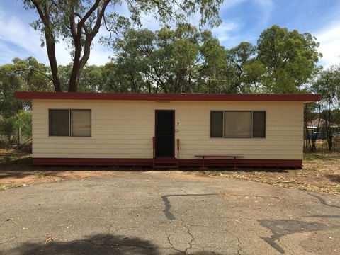 Wagon Wheel Motel & Units - Hervey Bay Accommodation 1