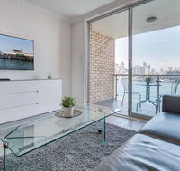 Wake up to Sydney Harbour - Hervey Bay Accommodation