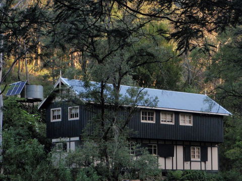 Walhalla Coach House - Hervey Bay Accommodation 0