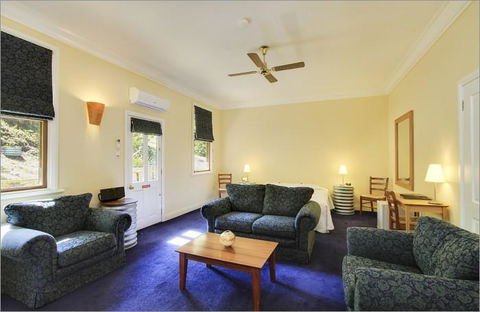 Walhalla's Star Hotel - Tourism Hervey Bay 2