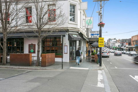 Walk To The MCG, The Tan, Botanic Gardens & Train - Hervey Bay Accommodation 3