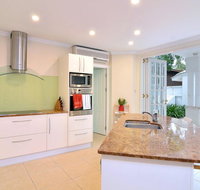 Walk to the Ocean in five minutes - Hervey Bay Accommodation