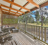 Wallaby Cottage - cute Accom in bushland setting