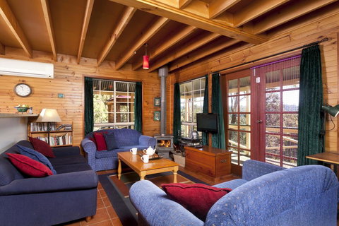 Wallaby Leap - Tourism Hervey Bay 0