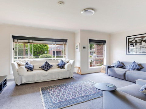 Walling-Clifton Gardens - Backing Onto Golf Course - Hervey Bay Accommodation 0