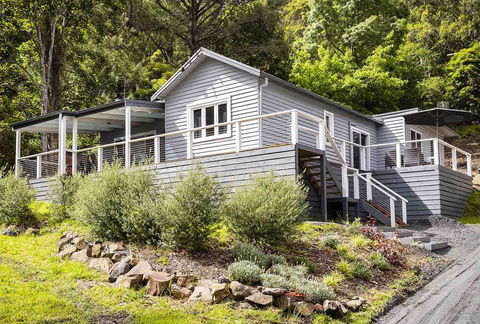 Warburton Digs - Hervey Bay Accommodation 0