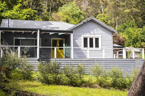 Warburton Digs - Hervey Bay Accommodation 1