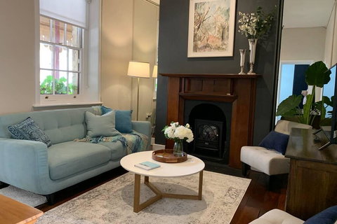 Warders Cottage: Iconic Cottage In The Heart Of Freo - Tourism Hervey Bay 2