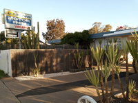 Warren Motor Inn
