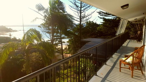 Wategos Surf Shack - Hervey Bay Accommodation 2