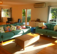 Wategos Surf Shack - Hervey Bay Accommodation