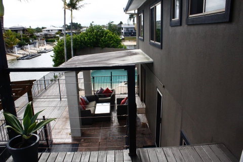 Water Front Room - Hervey Bay Accommodation 1