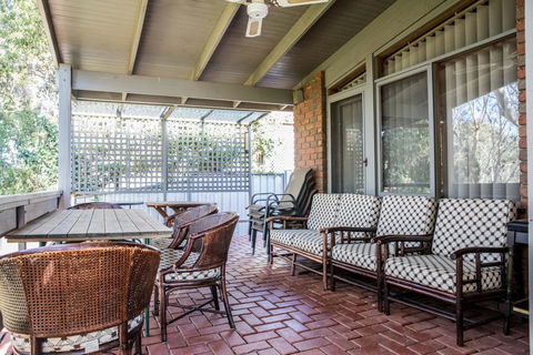 Water's Edge Bundalong - Hervey Bay Accommodation 0