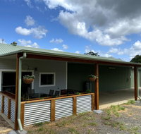 Waterfall Unit Farm Stay - Hervey Bay Accommodation