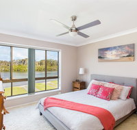 Waterfront at Point Road - Hervey Bay Accommodation