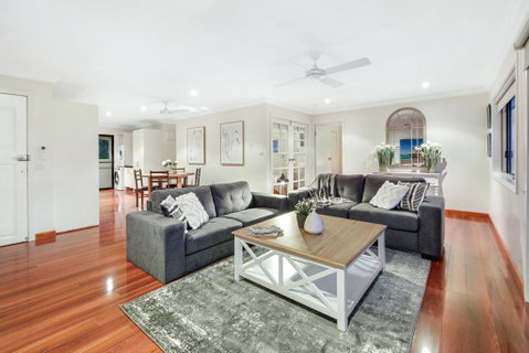 Waterfront Boutique Apartment - Personal Concierge - Hervey Bay Accommodation 3