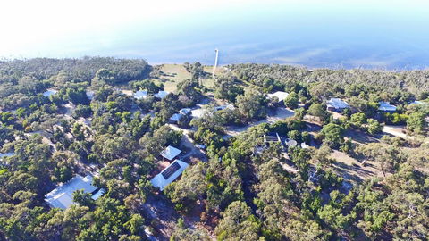 Waterfront Retreat At Wattle Point - Hervey Bay Accommodation 0