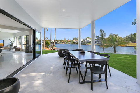 Waterfront Wonder, Noosa Waters - Hervey Bay Accommodation 0