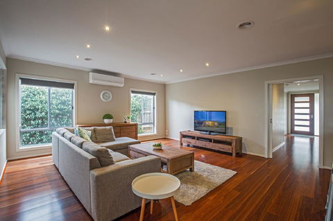 Nautical Rise Torquay - Hervey Bay Accommodation 0