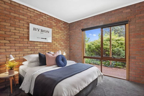 The Perfect Zone- SLEEPS 12 - Hervey Bay Accommodation 13