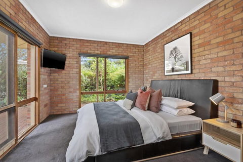 The Perfect Zone- SLEEPS 12 - Hervey Bay Accommodation 16