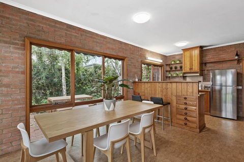 The Perfect Zone- SLEEPS 12 - Hervey Bay Accommodation 18