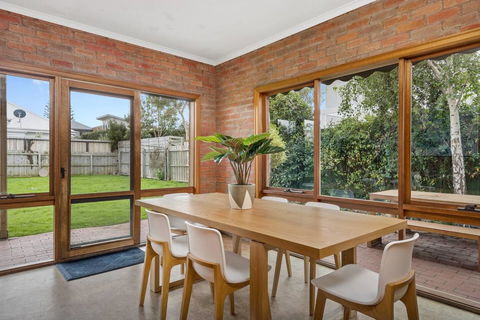 The Perfect Zone- SLEEPS 12 - Hervey Bay Accommodation 15