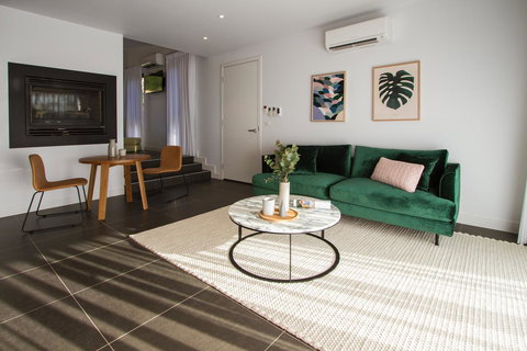 Hepburn Springs Escape - Hervey Bay Accommodation 9