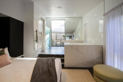 Hepburn Springs Escape - Hervey Bay Accommodation 14