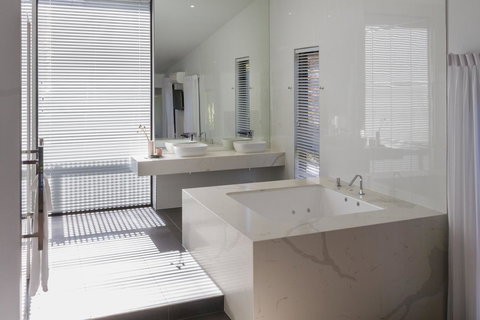 Hepburn Springs Escape - Hervey Bay Accommodation 4