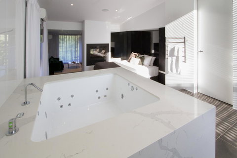 Hepburn Springs Escape - Hervey Bay Accommodation 10