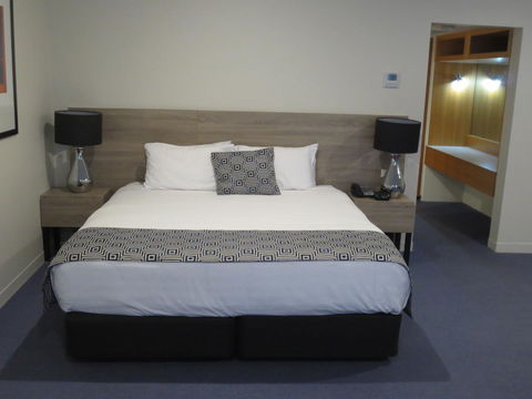 The Dingley Hotel - Tourism Hervey Bay 41