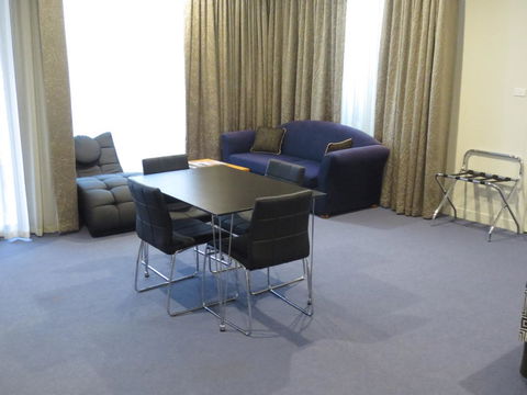 The Dingley Hotel - Tourism Hervey Bay 42