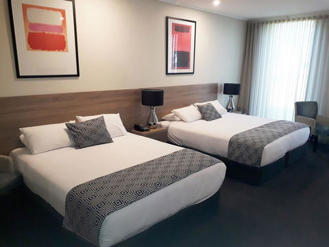 The Dingley Hotel - Tourism Hervey Bay 8