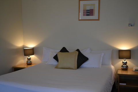The Dingley Hotel - Tourism Hervey Bay 35