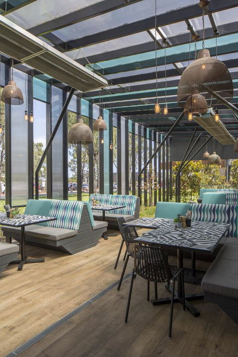 The Dingley Hotel - Tourism Hervey Bay 3