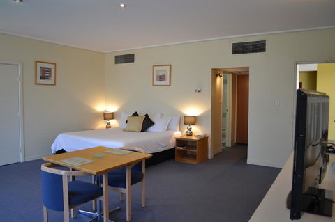 The Dingley Hotel - Tourism Hervey Bay 36