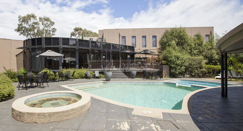 The Dingley Hotel - Tourism Hervey Bay 0