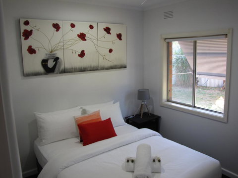 Clarke Street - Hervey Bay Accommodation 9