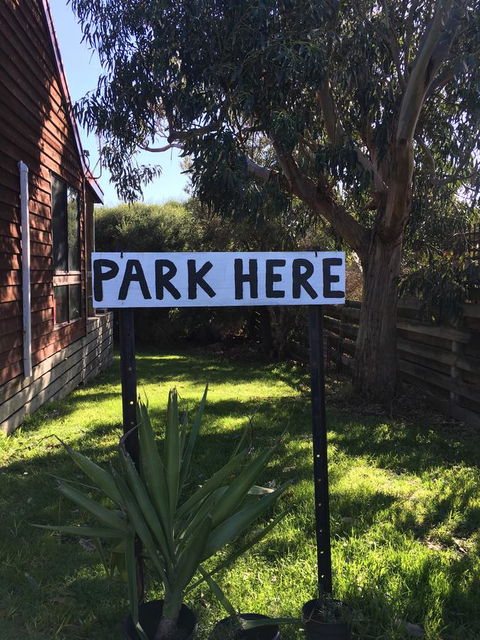 Red Ceder Cottage - Great Ocean Road - Port Campbell - Hervey Bay Accommodation 22