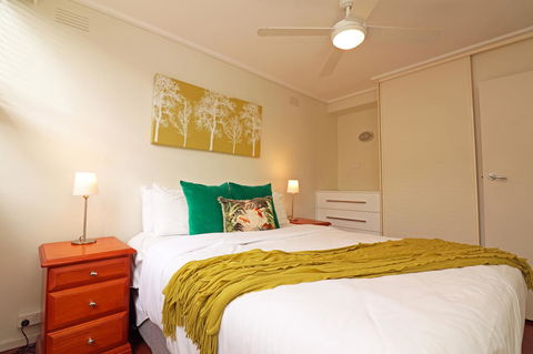 Colour Pop Fitzroy - 3 Bedroom Pet Friendly - Tourism Hervey Bay 14