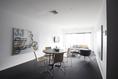Tyrian Serviced Apartments Fitzroy - Hervey Bay Accommodation 0