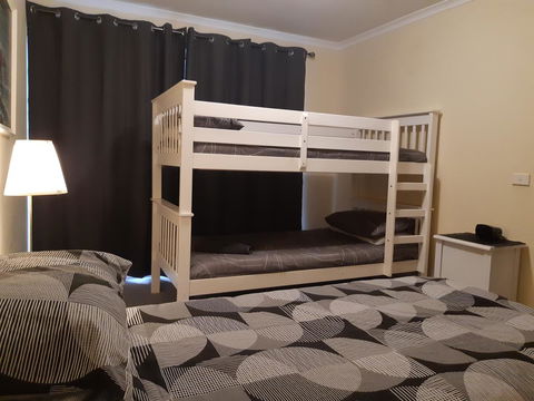 Elevated Holiday House Overlooks Tranquil Wetlands - Tourism Hervey Bay 7