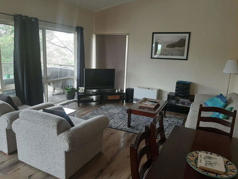 Elevated Holiday House Overlooks Tranquil Wetlands - Tourism Hervey Bay 1