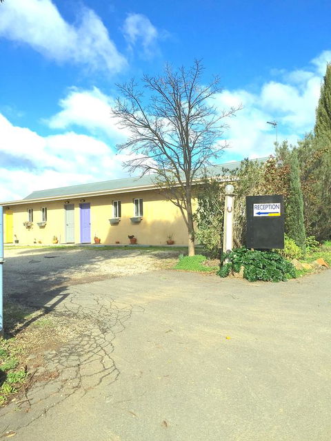 The Albion Motel Castlemaine - Hervey Bay Accommodation 4