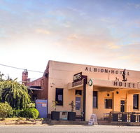 Albion Hotel and Motel Castlemaine - Tourism Hervey Bay