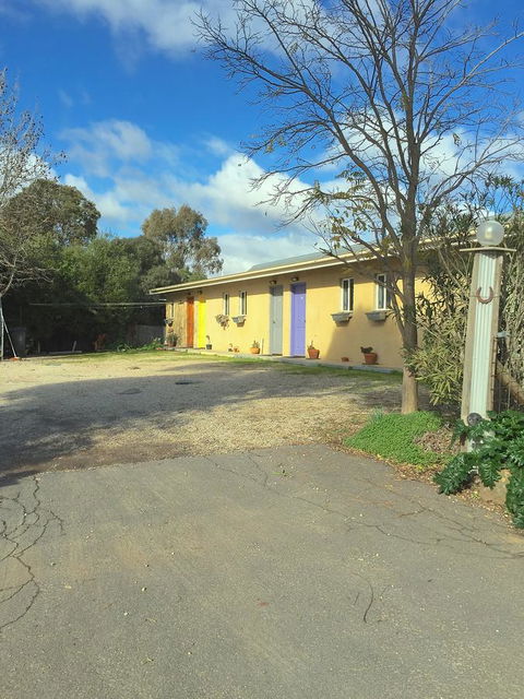 The Albion Motel Castlemaine - Hervey Bay Accommodation 7