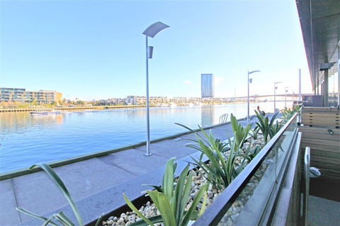 Auzzie Apartments Docklands, Melbourne - Tourism Hervey Bay 12
