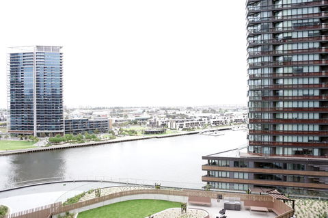 Auzzie Apartments Docklands, Melbourne - Tourism Hervey Bay 6