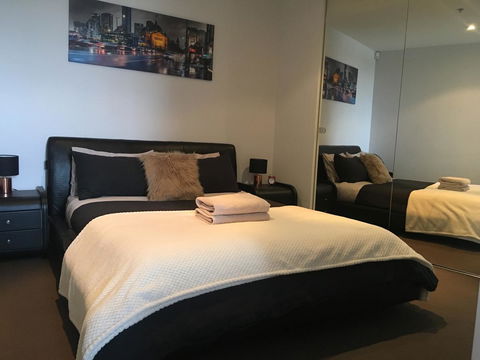 Society Accommodation - Hervey Bay Accommodation 2